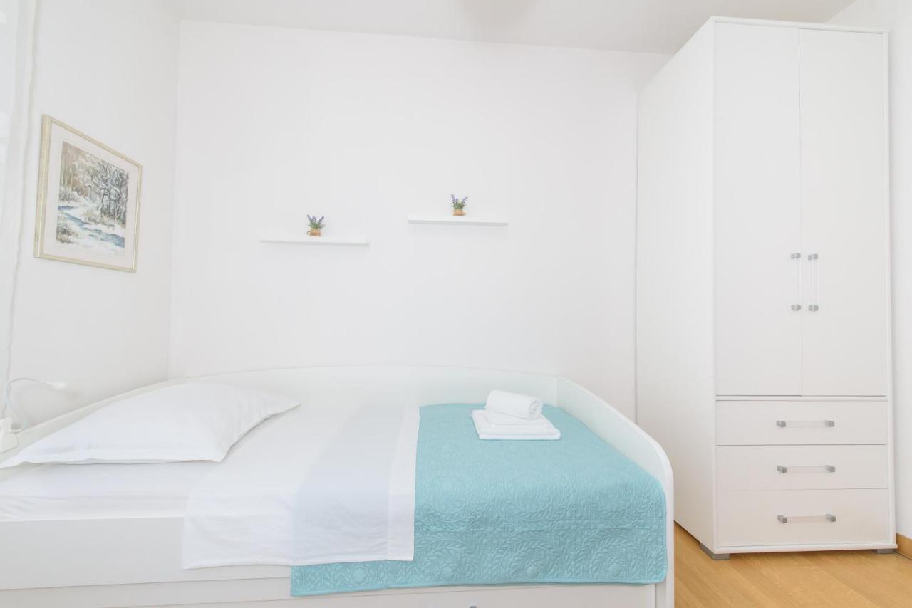 Apartment Nikolina Podstrana Eksteriør bilde